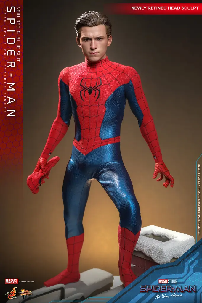 Spider- Man (New Red and Blue Suit) (Deluxe Version) "Spider-Man No Way Home" - HOT TOYS