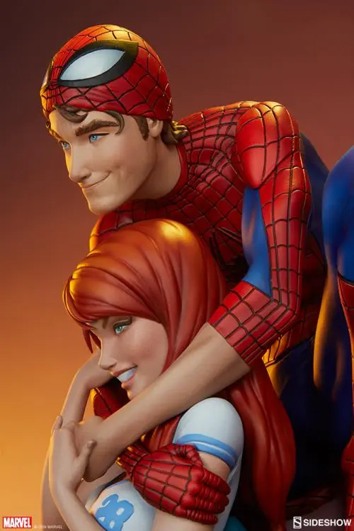 Spider-Man and Mary Jane Maquette - SIDESHOW
