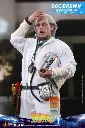 Doc Brown (Deluxe Version) - HOT TOYS
