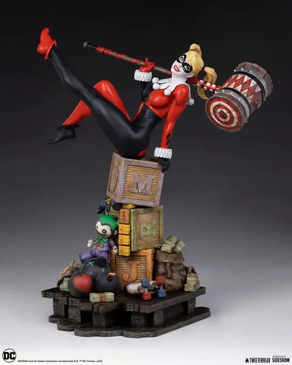 Harley Quinn Sixth Scale Maquette - TWEETERHEAD