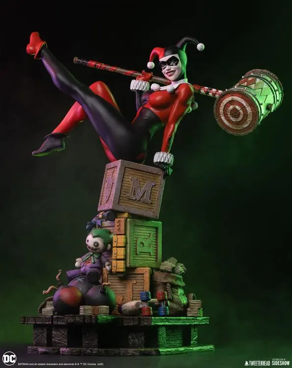 Harley Quinn Sixth Scale Maquette - TWEETERHEAD