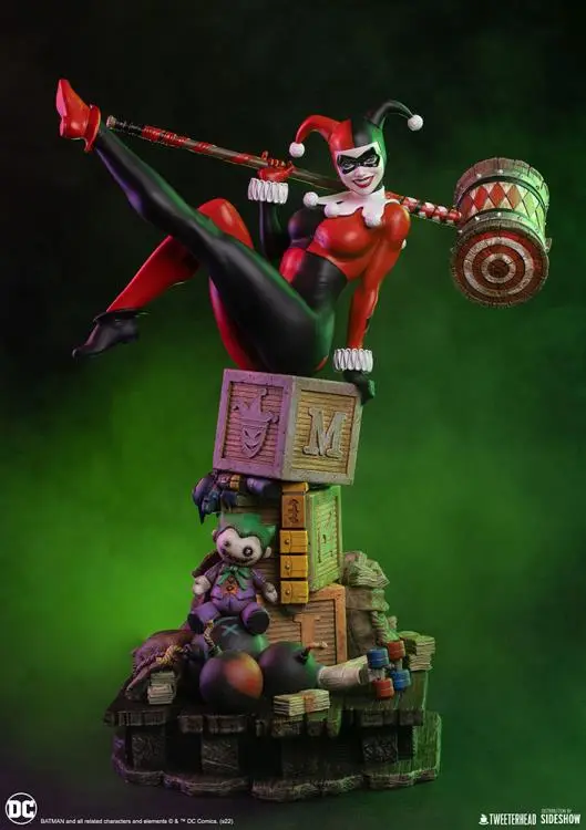 Harley Quinn Sixth Scale Maquette - TWEETERHEAD