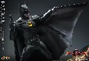Batman (Modern Suit) - The Flash (2023) – HOT TOYS