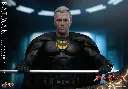 Batman (Modern Suit) - The Flash (2023) – HOT TOYS