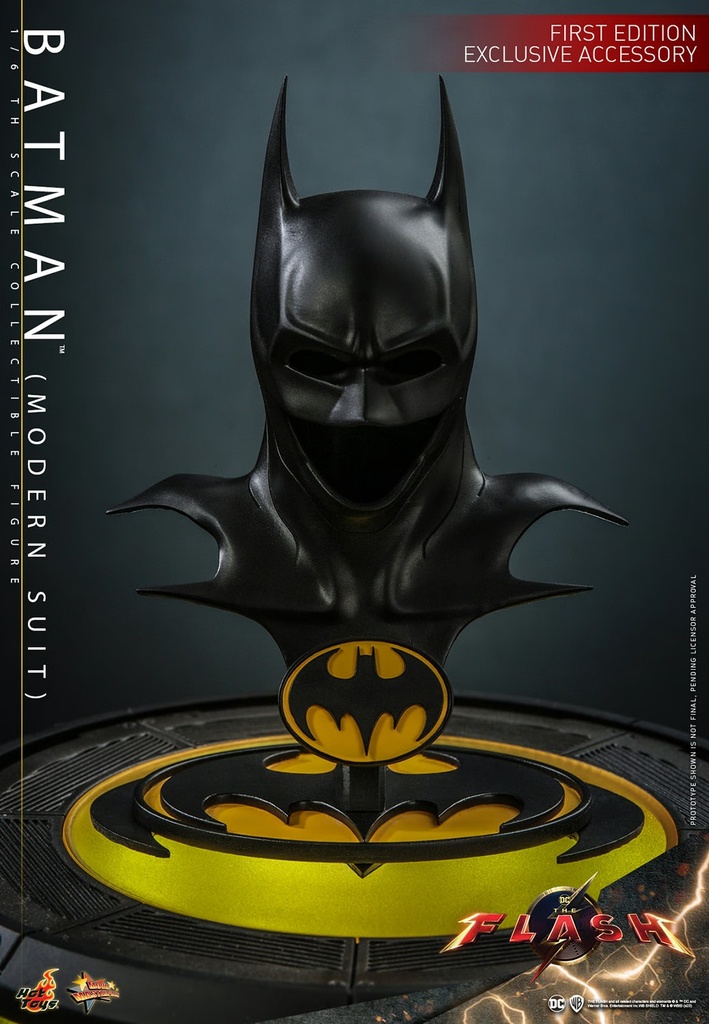 Batman (Modern Suit) - The Flash (2023) – HOT TOYS