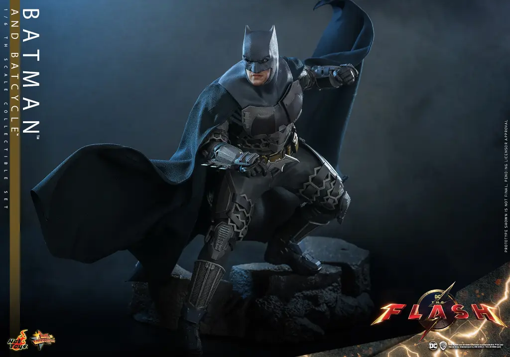 Batman and Batcycle Sixth Scale Figure Set - The Flash (2023) - HOT TOYS