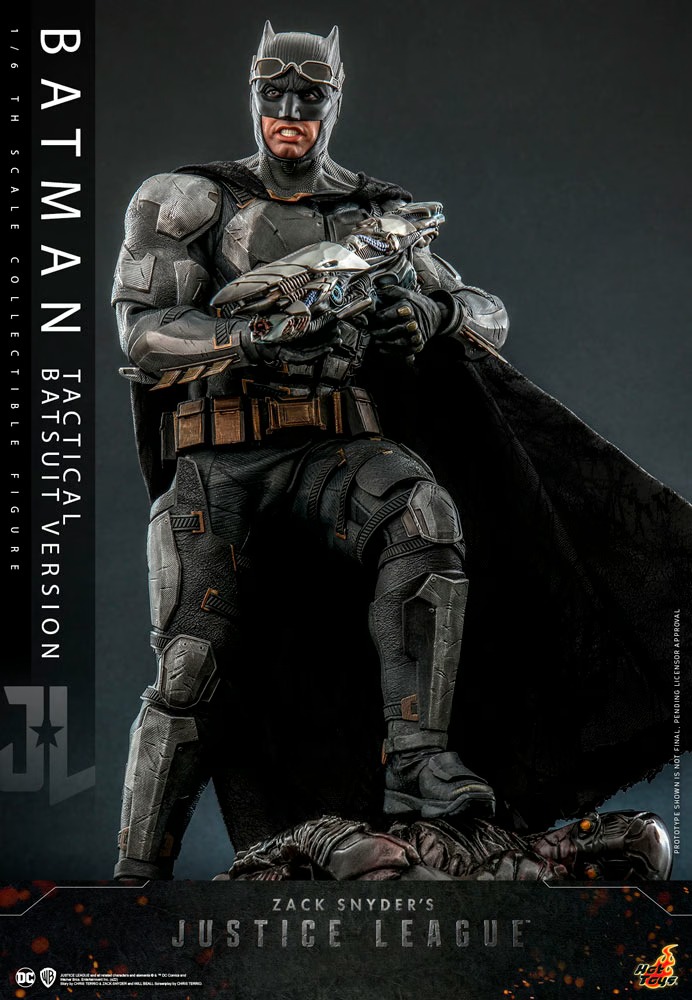 Batman (Tactical Batsuit Version) Zack Snyder's Justice League - HOT TOYS