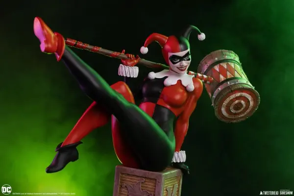 Harley Quinn Sixth Scale Maquette - TWEETERHEAD