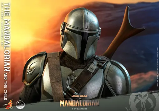 [4895228607034] The Mandalorian and The Child The Mandalorian - Quarter Scale - HOT TOYS